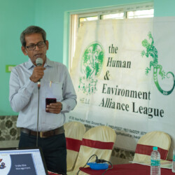 Bharat Serums and Vaccines Ltd. representative traiing doctors on administering antivenoms